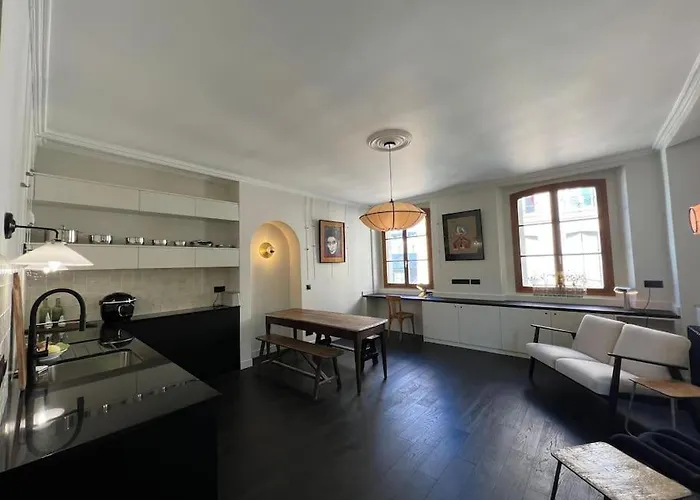 Suite Versailles Quartier Saint-Louis 6 Personnes